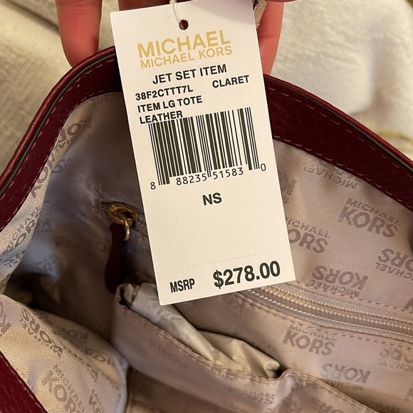 MICHAEL KORS -Jet Set Leather large tote in Claret red- NWT - Picture 6 of 12